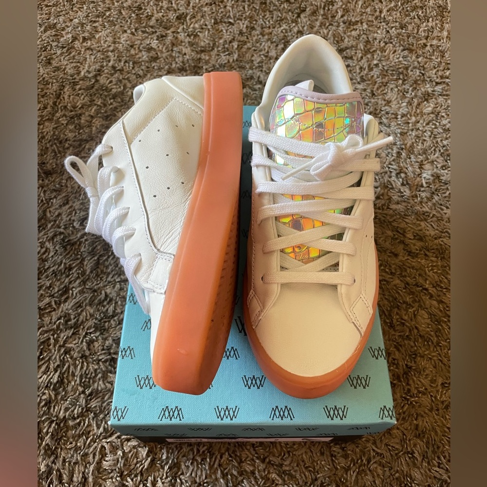 Adidas White tennis shoes